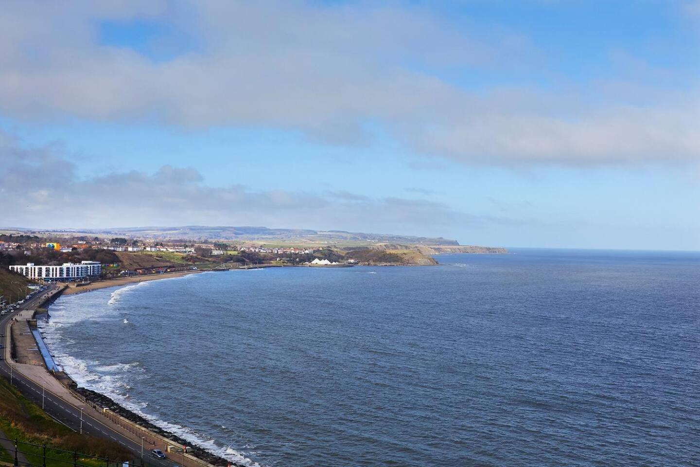 Denelea - Stunning Sea Views! Apartment สการ์โบโรห์ ภายนอก รูปภาพ